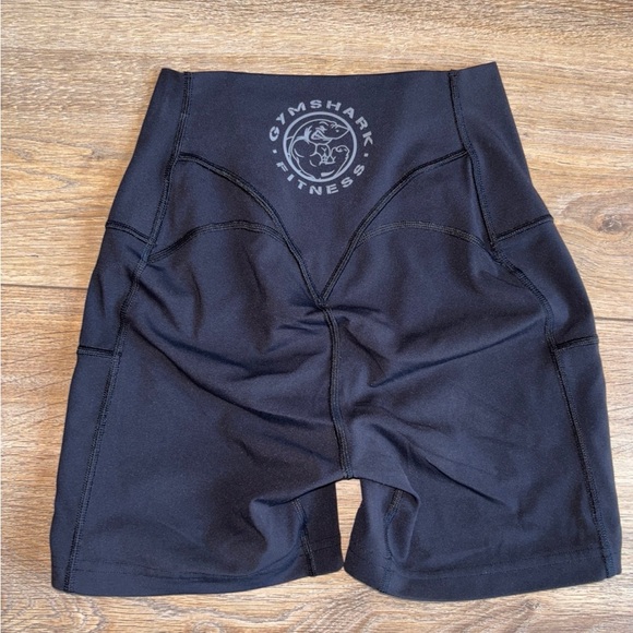 Gym shark performance High waisted Short - Picture 4 of 10